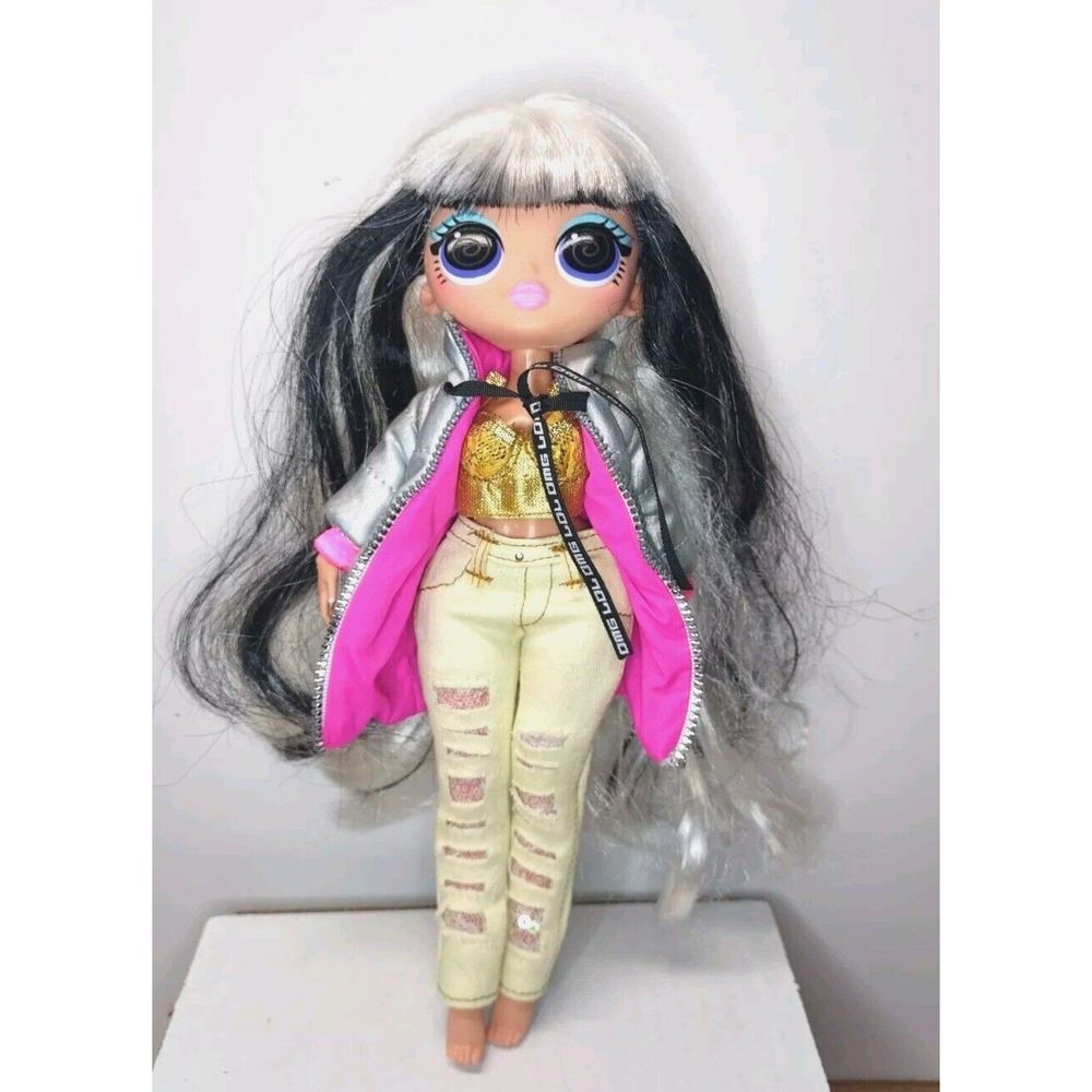 MGA Lol Surprise OMG Lights Groovy Babe Black White Hair 9” Doll READ DESCRIPTIO
